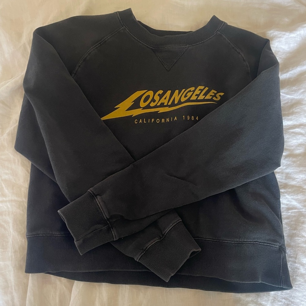 Brandy Melville Los Angeles pullover sweatshirt